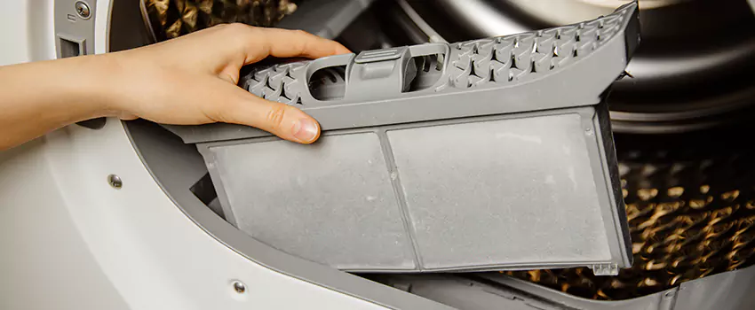 Signs Of A Clogged Dryer Lint Trap in Newport, Kentucky